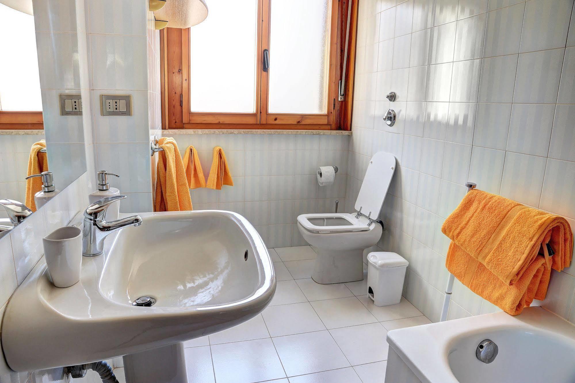 Apartment Medea Quartu Sant'Elena Bagian luar foto